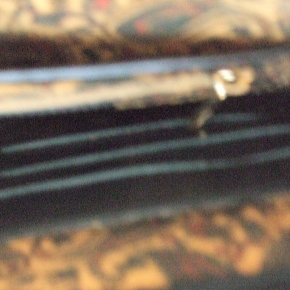 Calia Hand Tooled Vera Pelle Italian Leather purse - Picture 7 of 8